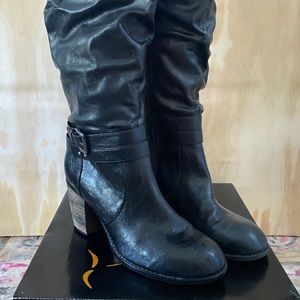 Diba Chunky Heeled Black Boot